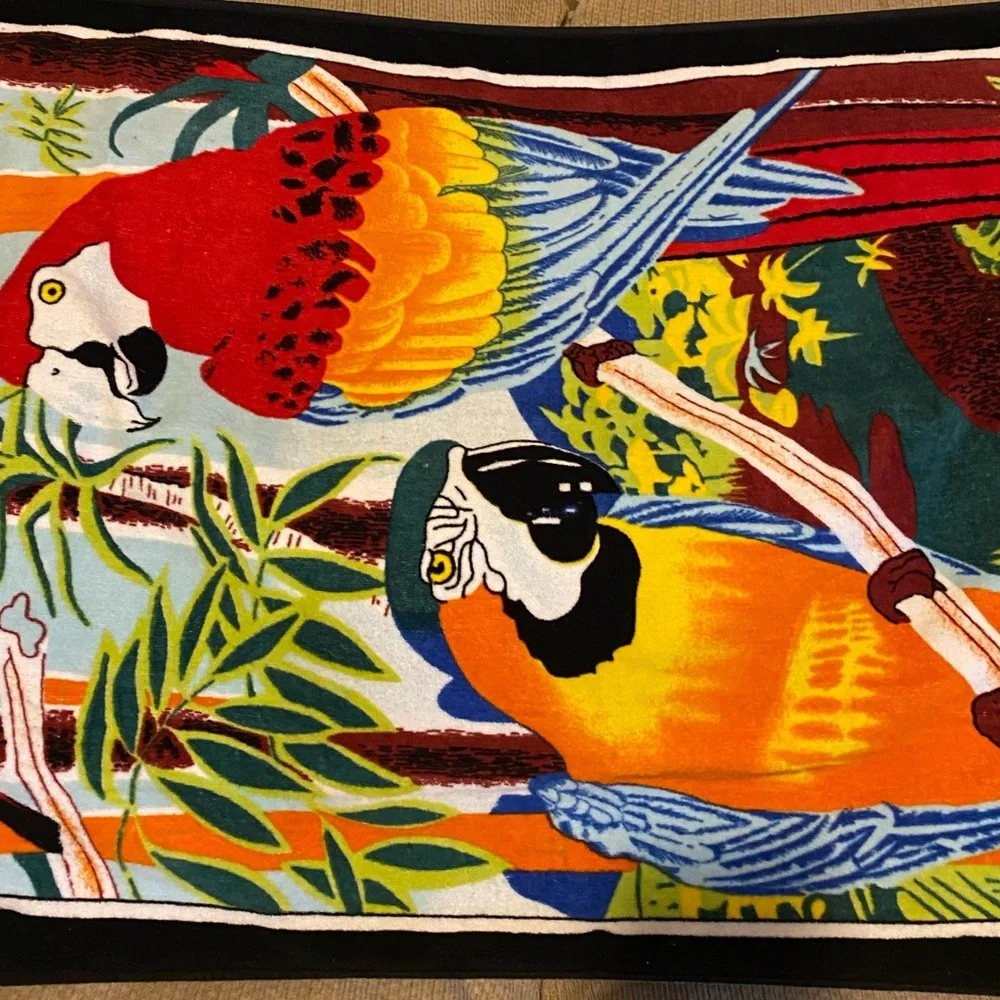🏝️ 🦜 🏖️ NWOT Cabana Parrot Beach Towel